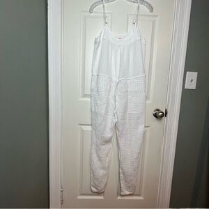 Xirena Jayden Jumpsuit Guaze Beachy Coastal Vacation‎ Lightweight Size M
